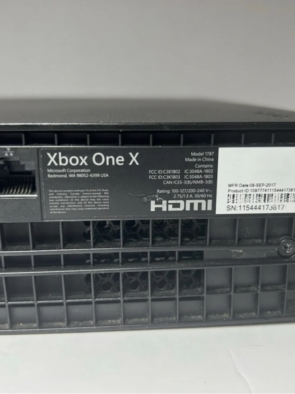 Xbox One X 1TB